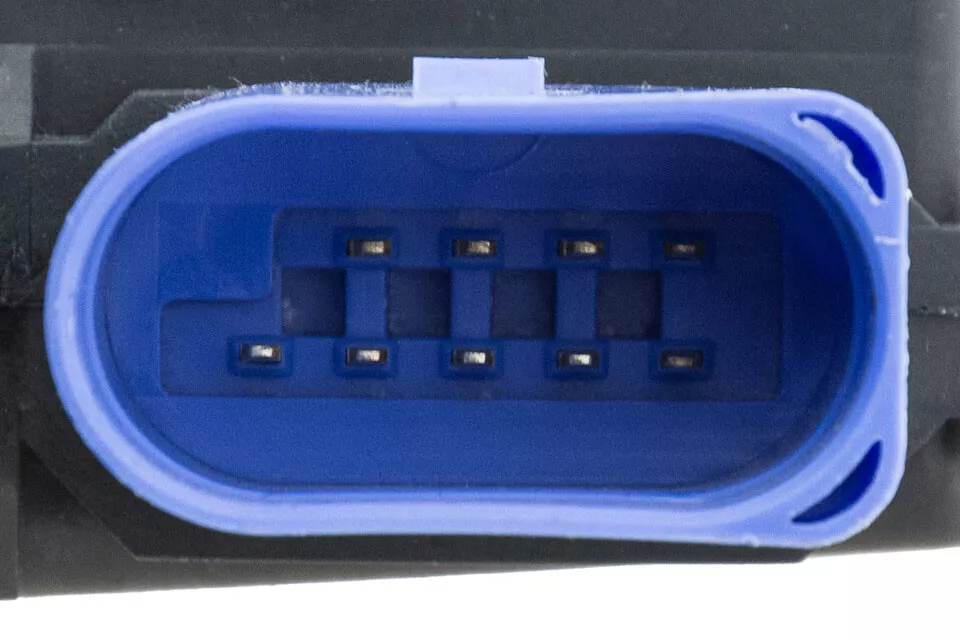 CERRADURA TRASERA IZQUIERDA VW TOUAREG VW PHAETON 3D4839015K V10-85-0093 88391812201