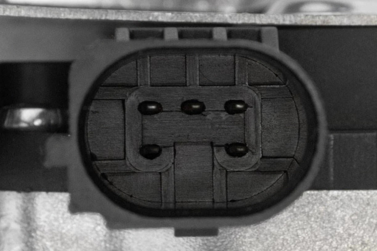 VÁLVULA EGR HYUNDAI KIA 1.4 1.6 1.7 CRDI 28420-2A610 28410-2A600 555396 0892811